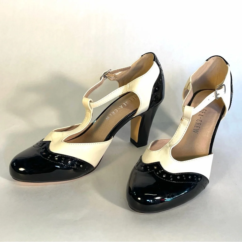 Gatsby II T-Strap Vintage Heels - Black and White - Picture 14 of 16